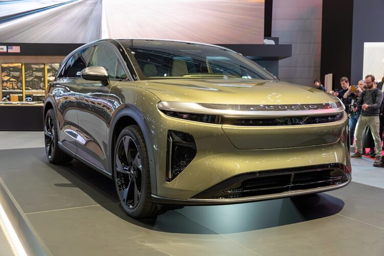 Lucid 50 tūkst. dolerių kainuojantis elektrinis visureigis sieks mesti iššūkį Tesla dominavimui