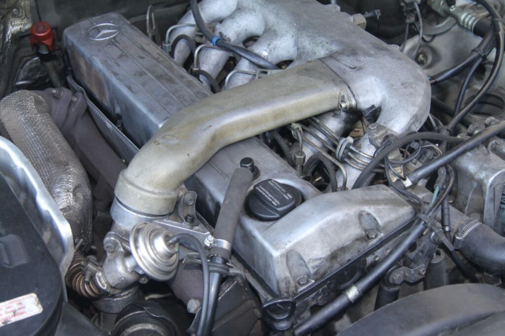 Mercedes OM602 variklis