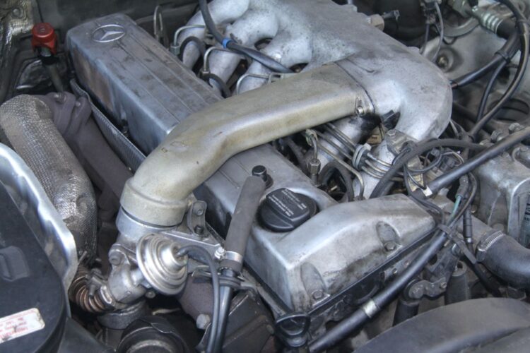 Mercedes OM602 variklis
