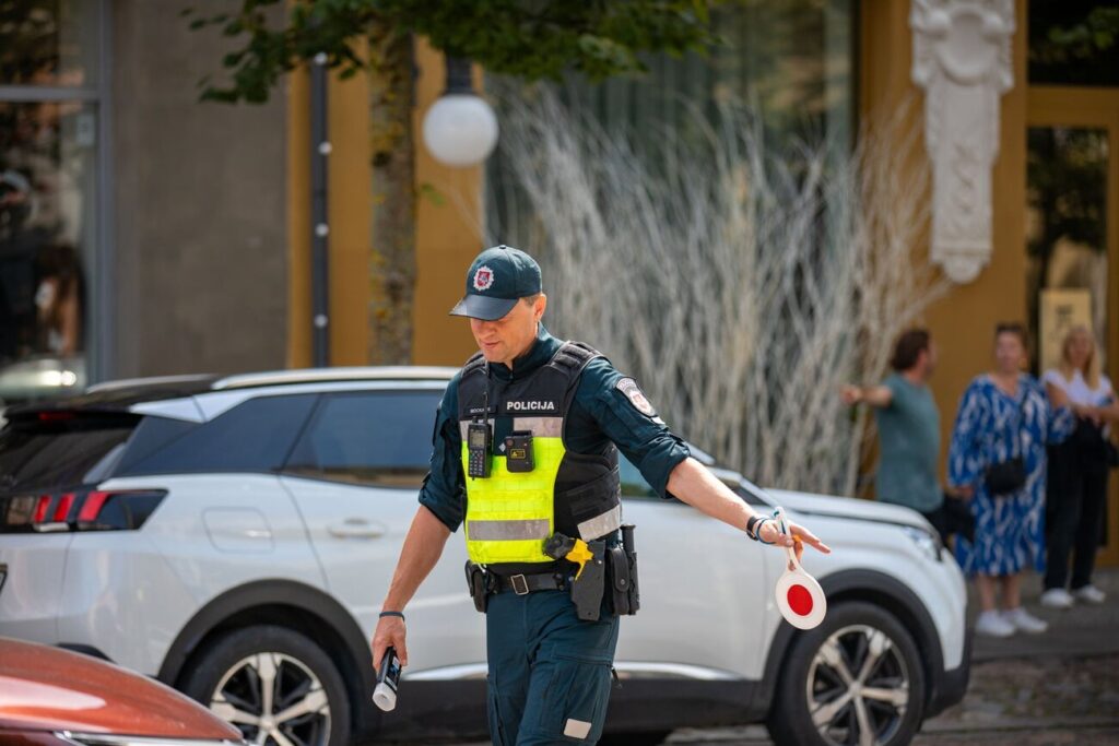 Per savaitę Klaipėdos apskrityje – daugiau nei 500 KET pažeidimų: girti vairuotojai, greičio viršijimai ir pavojingi dviratininkai