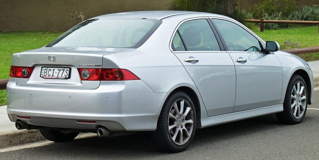 Septintoji „Honda Accord“ karta