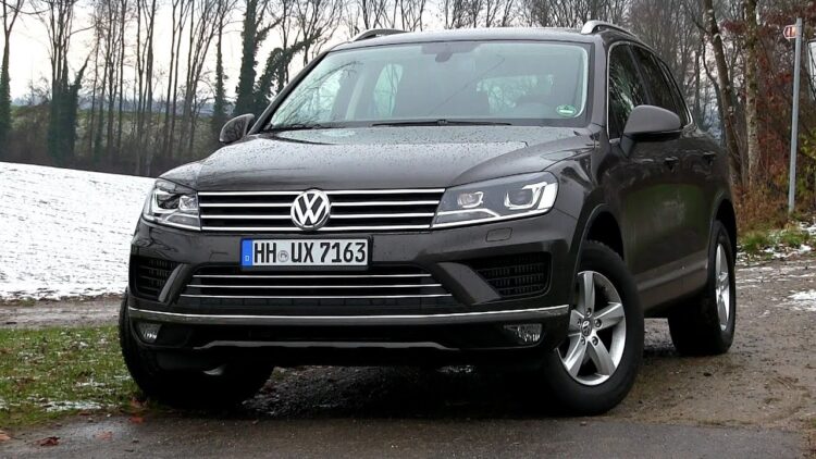 Volkswagen Touareg 3.0 TDI dyzelinis automobilis visureigis
