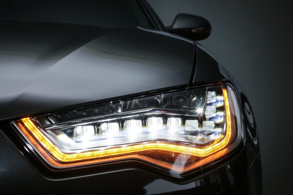 audi posukiu zibintai avarinis signalizacija priekinis zibintas 1