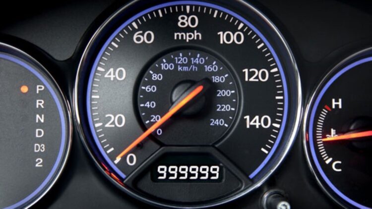 automobilio rida odometras
