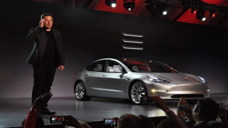 elonas muskas tesla