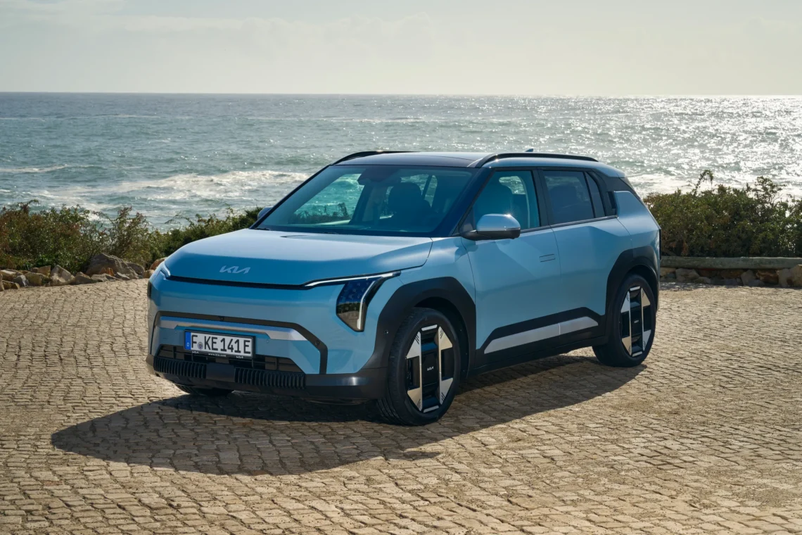 Trys dalykai, kurių naujoji elektrinio krosoverio GT versija neduoda net už 7 tūkst. eurų priemoką 1 kia ev3 elektromobilis