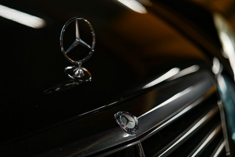 mercedes-benz logotipas 3d