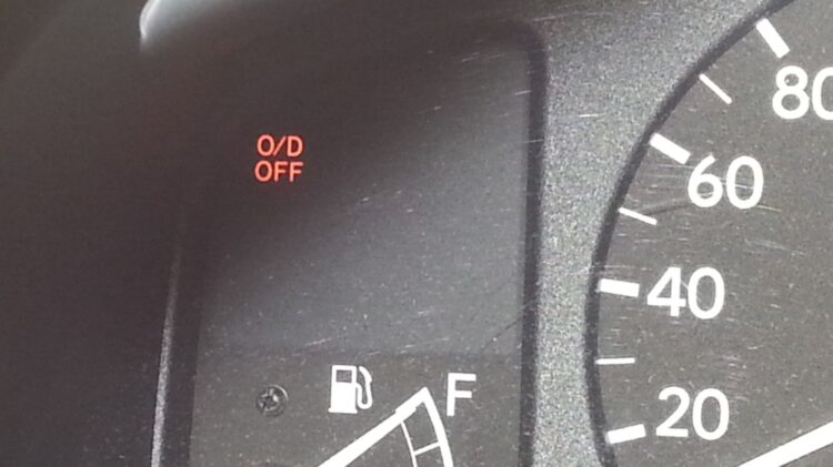od off overdrive lempute automobilio prietaisu skydelyje