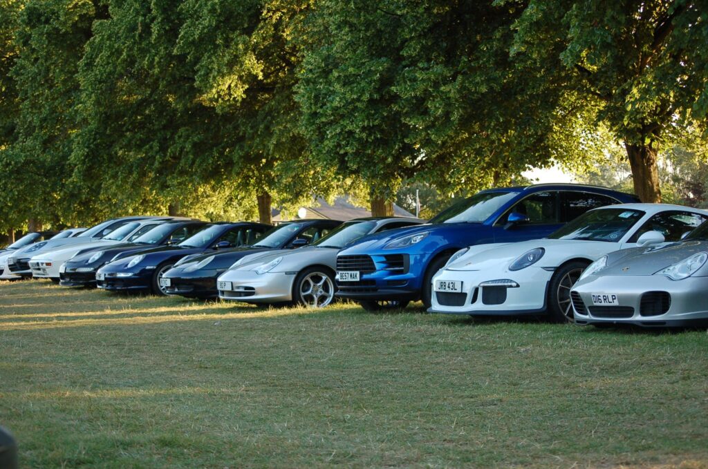porsche markes automobiliai parke