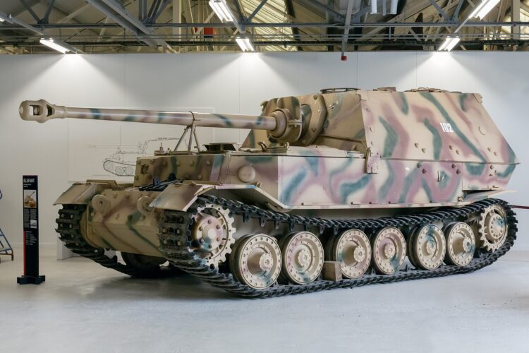 porsche tankas the elefant