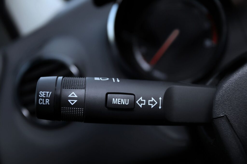 posukis posukio signalas bauda posukiu signalo svirtis automobilyje