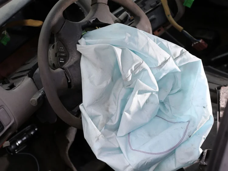 takata oro pagalves sprogo sprogimas