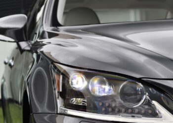 2013 lexus ls 600h priekinis zibintas