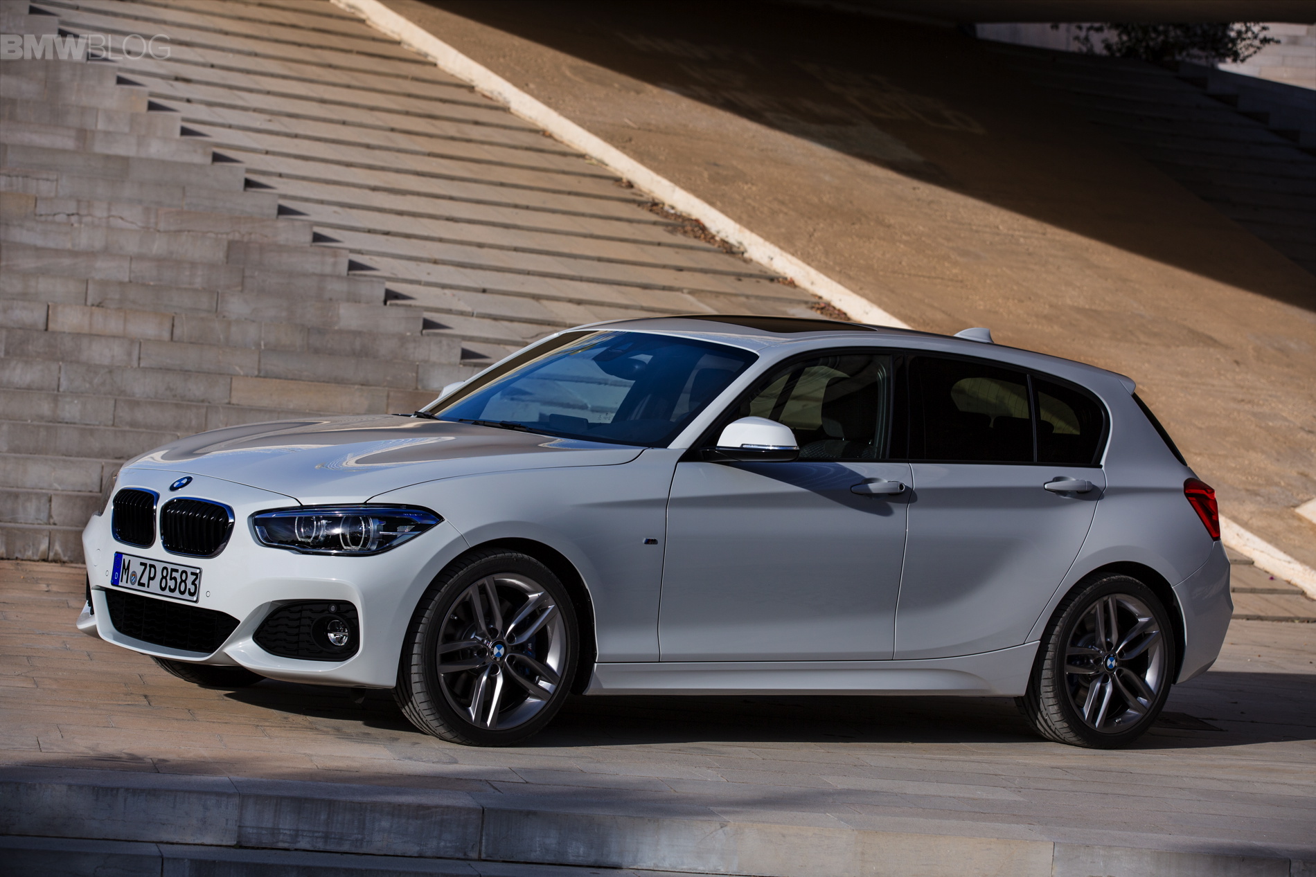 2015 bmw 1 serijos automobilis