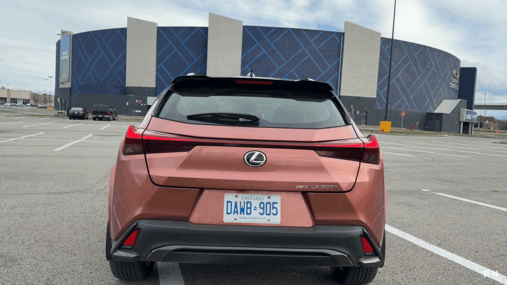 Lexus UX 300h F SPORT Design galas