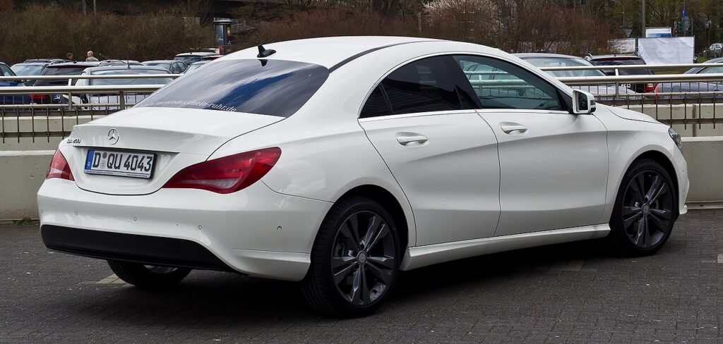 Mercedes Benz CLA