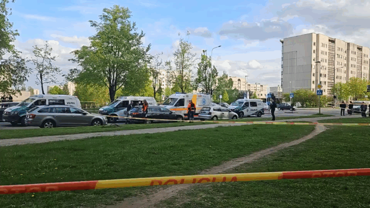 Šaudynės Vilniuje pranešama apie nušautą žmogų automobilyje