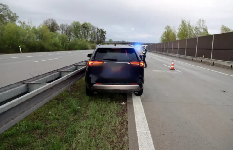 Vagis iššoko iš važiuojančio automobilio Čekijoje bet pabėgti nepavyko