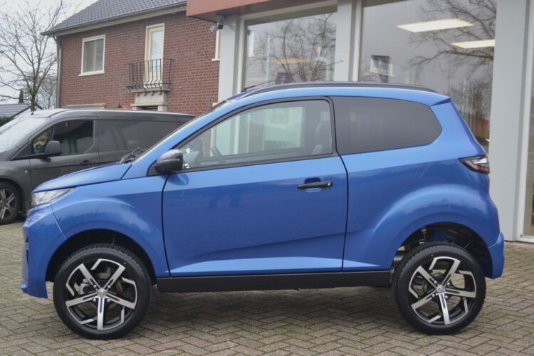 aixam crossover am kategorijos automobilis
