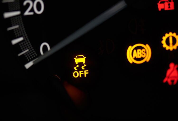 esc ispejamoji lempute automobilio prietaisu skydelyje
