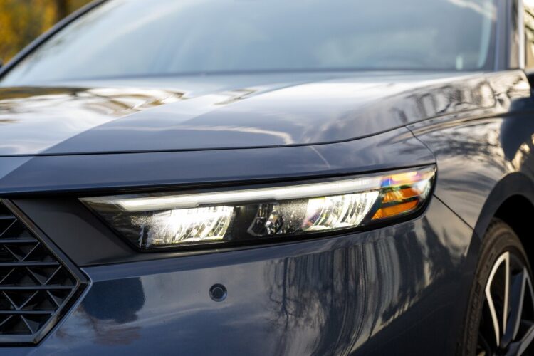 honda accord hybrid priekinis zibintas