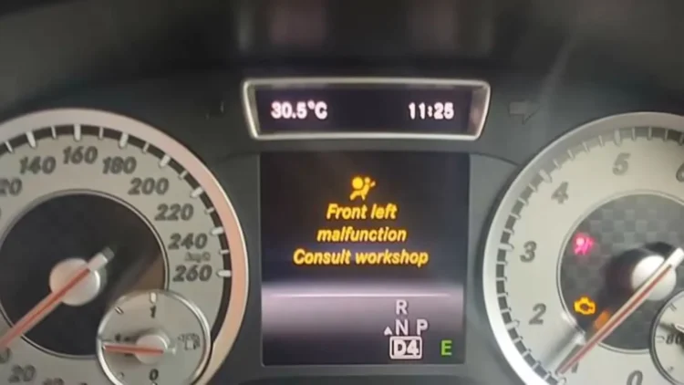 oro pagalviu klaida automobilio prietaisu skydelyje