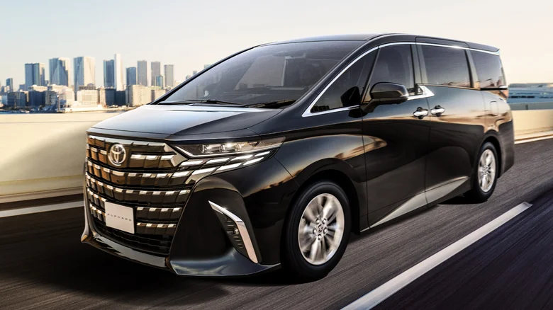 toyota-alphard-vellfire
