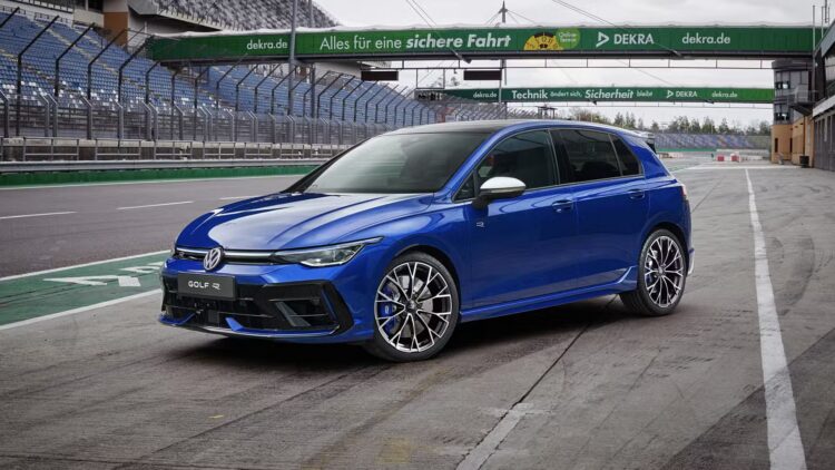 volkswagen golf r is priekio sono