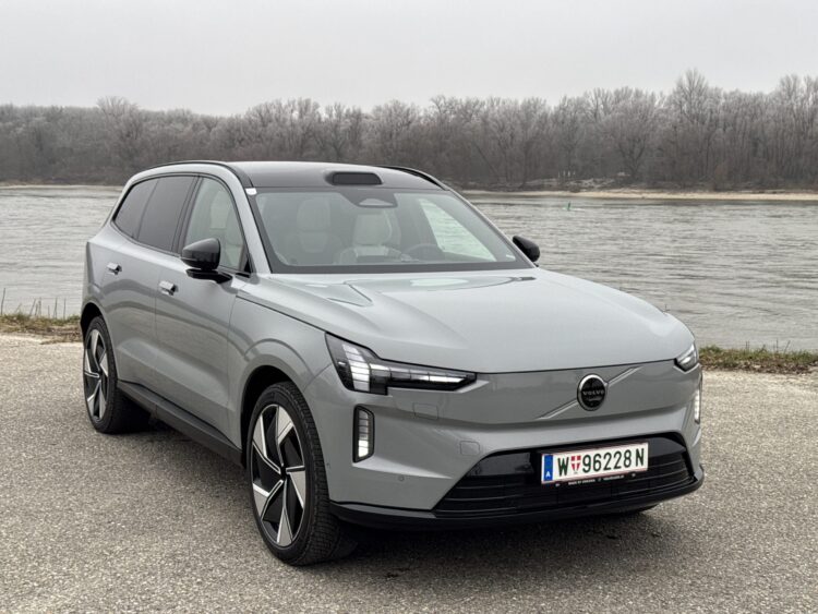 volvo ex90