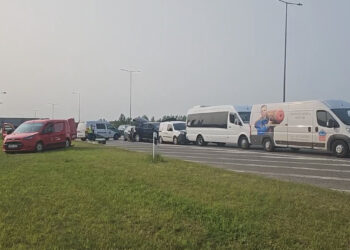 Masinė avarija prie Gariūnų: trečiadienį susidūrė penki automobiliai, du žmonės – ligoninėje