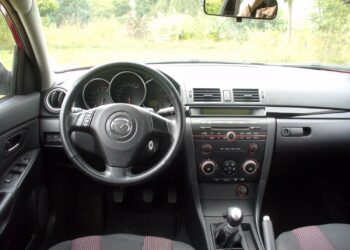 Paslėpti Mazda 3 trūkumai: pigus modelis, kuris nuvažiuoja 400 000 km