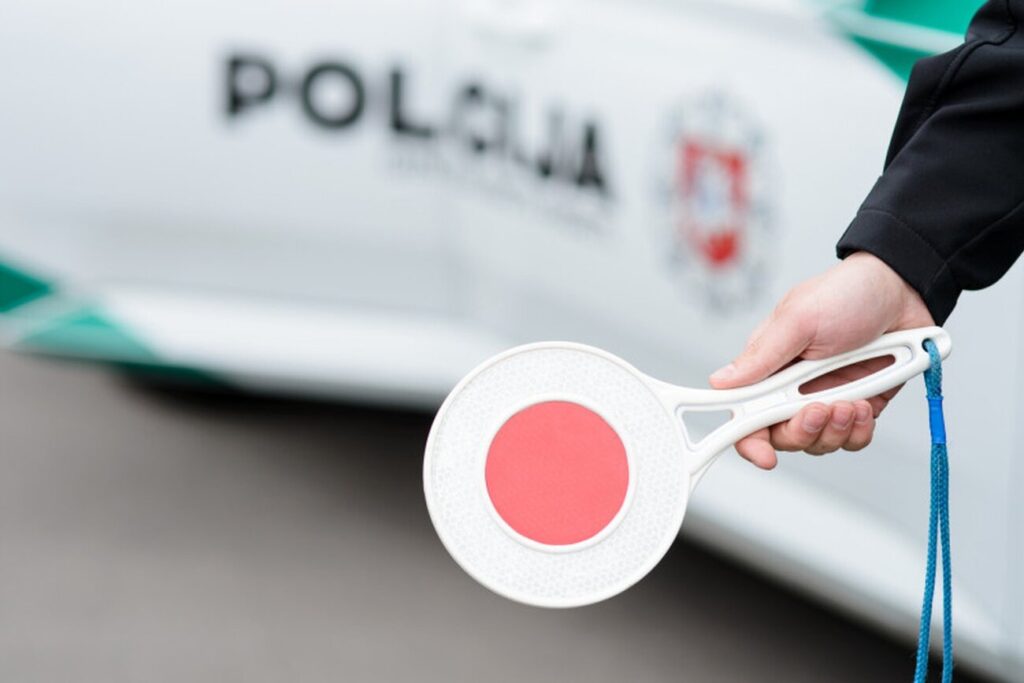 Policija