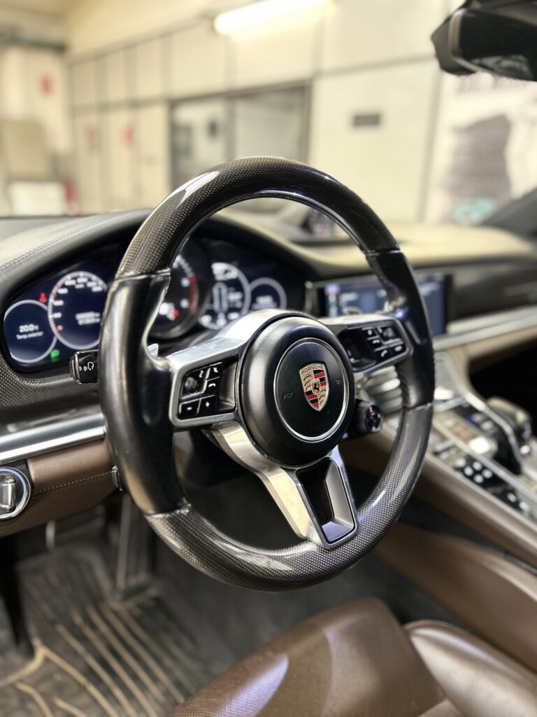 Porsche Panamera 2
