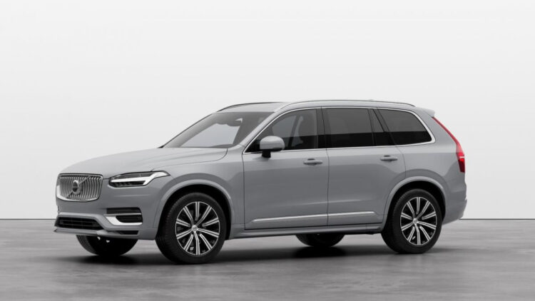 Volvo XC90 B5 AWD priekis is sono