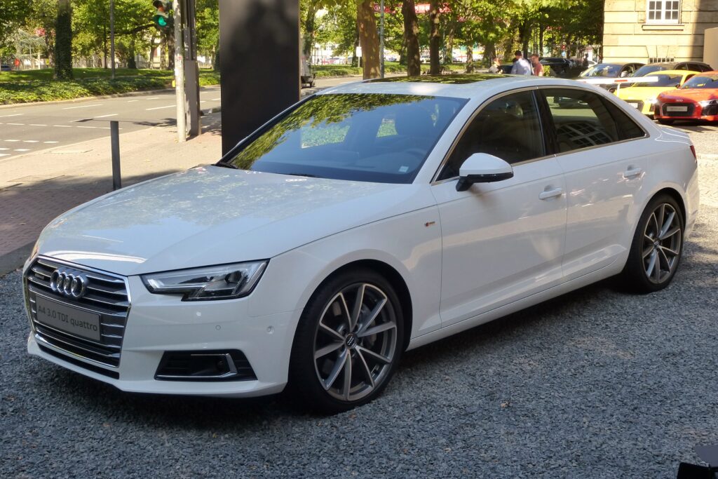audi a4 b9 automobilis 3.0 tdi quattro