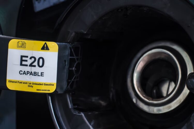 e20 benzinas degali kuras automobilio degalu bako anga bakas