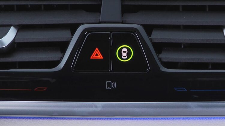 mygtukas automobilyje automobilis apskritime