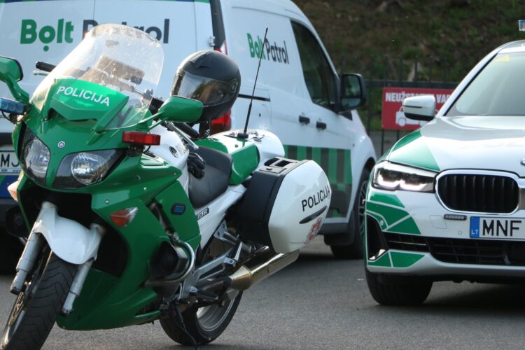 policijos tarnybinis motociklas automobilis bmw
