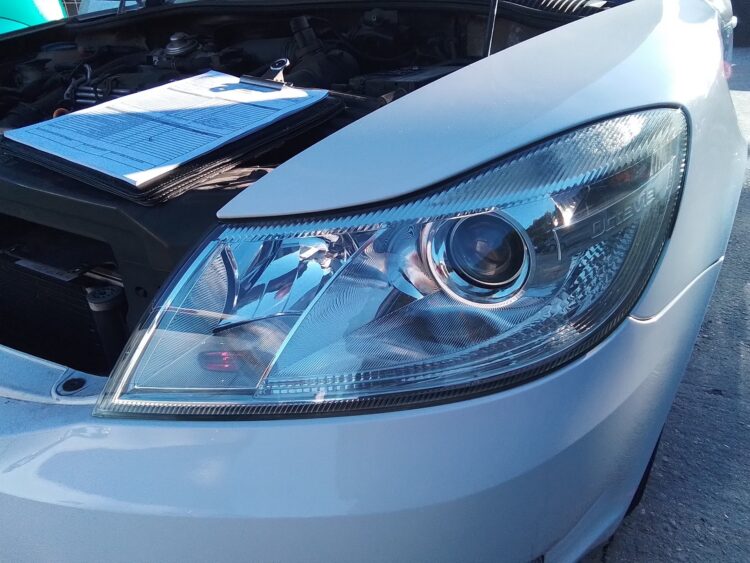 skoda octavia priekinis zibintas