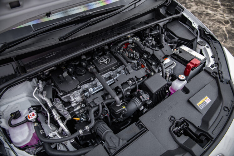 toyota prius hibridinis variklis