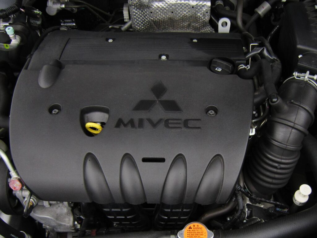 2.0 MIVEC SOHC 4B11 4J11 benzininis variklis