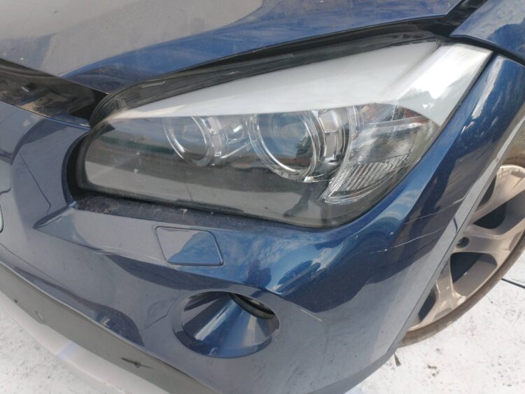 BMW X1 E84 priekinis zibintas naudoti kompaktiski visureigiai naudoti visureigiai