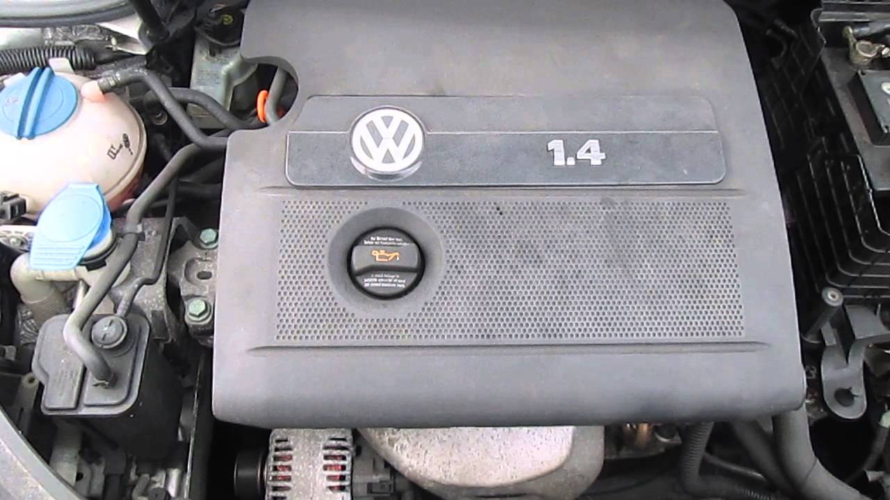 Variklio alyva pagal automobilį: Volkswagen 1.4 variklio dangtis su alyvos įpylimo kamšteliu
