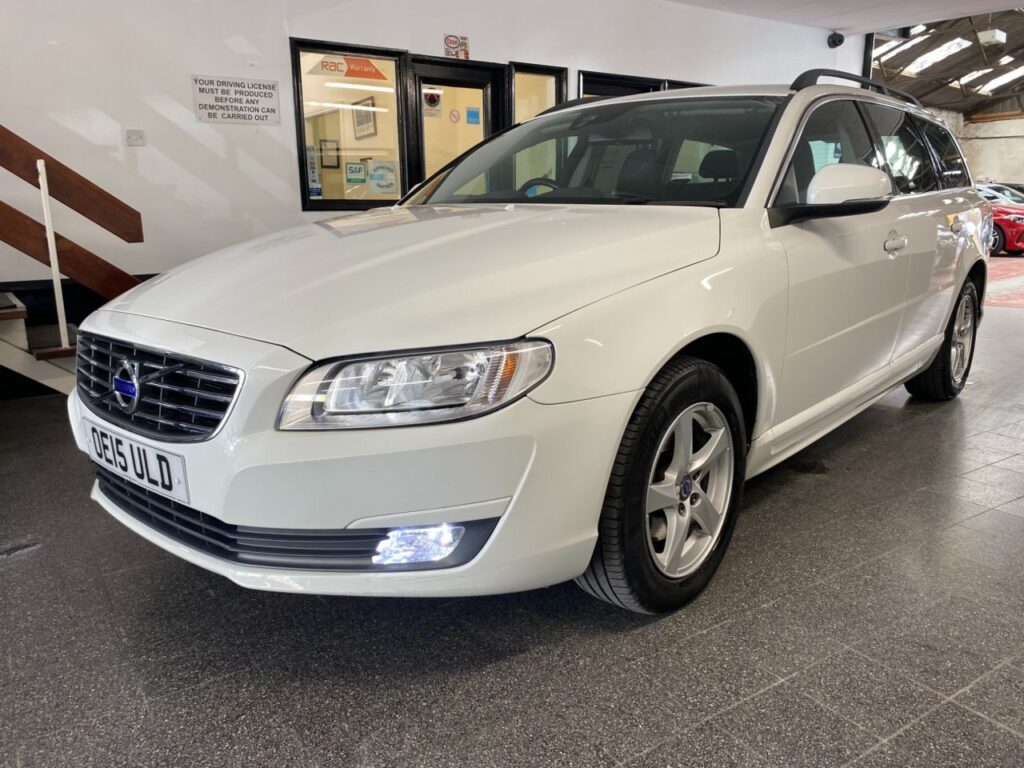 Volvo V70 2015
