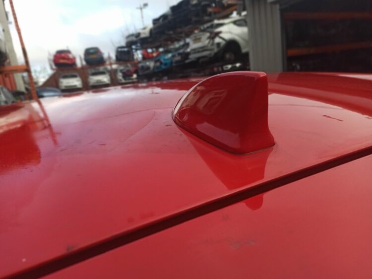 automobilis automobilio antenta ryklio pelekas fm am