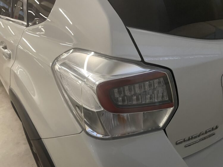 subaru xv crosstrek galinis zibintas