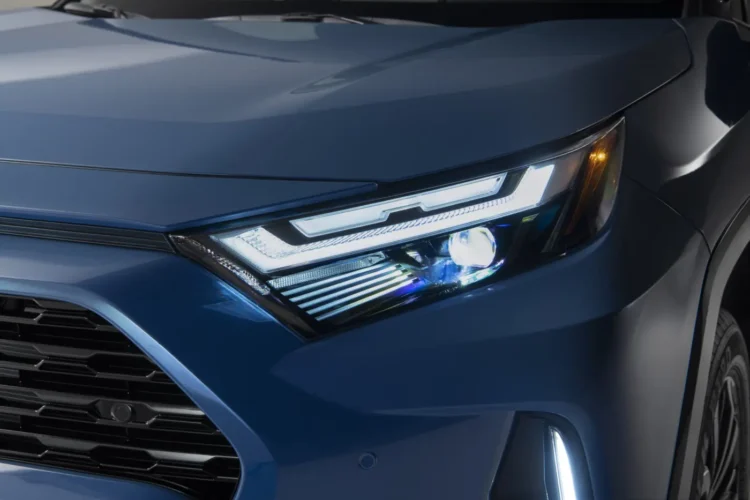 toyota rav4 priekinis zibintas