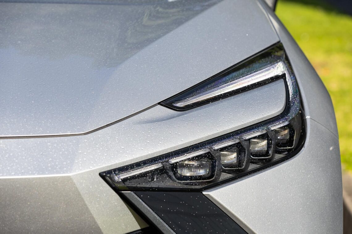 2024 Toyota C-HR Hybrid priekinis zibintas