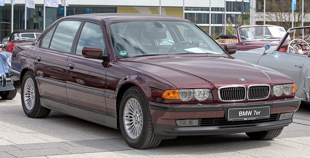 BMW E38