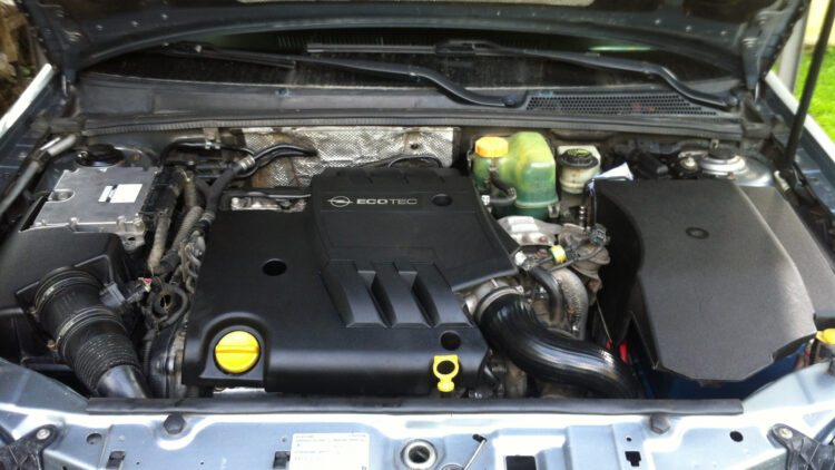 Opel 3.0 CDTI dyzelinis variklis